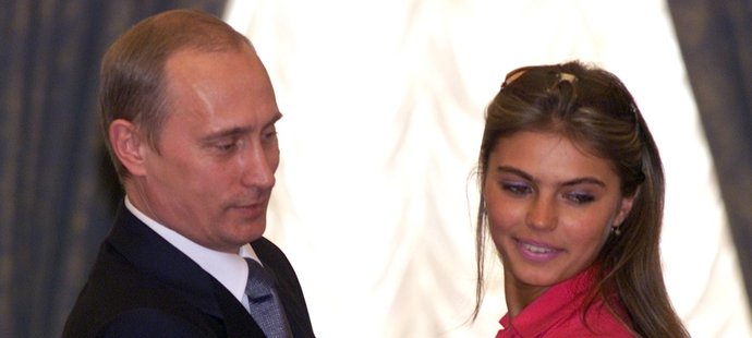 O vztahu Aliny Kabajevové s Vladmirem Putinem se živě diskutuje už řadu měsíců