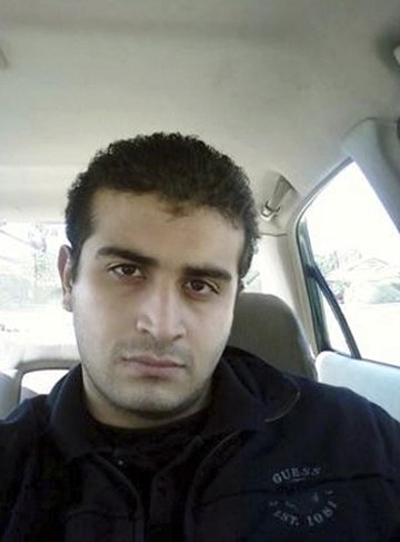 Omar Mateen zastřelil v americkém gay klubu 49 lidí