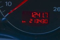 Polák rekordman: Řidič stočil tachometr o milion kilometrů