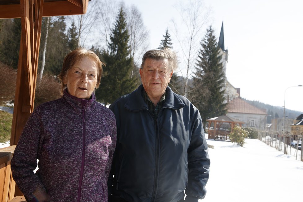 Manželé se  pokoušeli  neúspěšně obnovit dědické  řízení přes  soud. Jako poslední šanci  kontaktovali  Ombudsmana  Blesku.