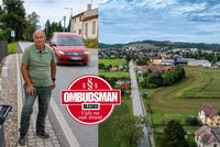 Zoufalí obyvatelé si vymodlili radar, ale...Místo klidu závodní dráha před domy a strach o život!