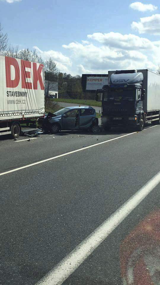 Jiří při nehodě naštěstí neutrpěl při žádná vážná zranění, ovšem auto je na šrot.