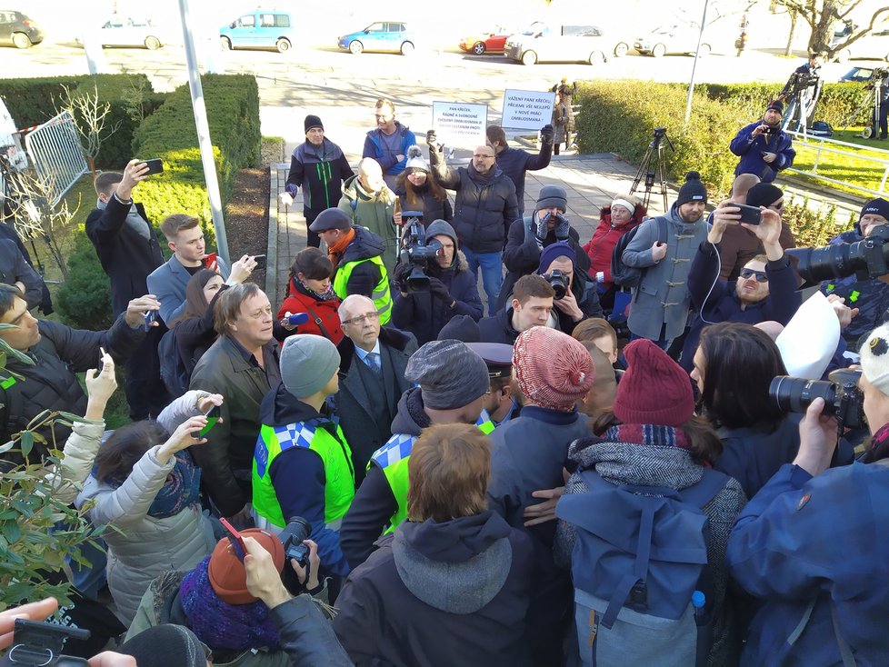 Protest proti ombudsmanovi Stanislavovi Křečkovi v Brně (20.2.2020)