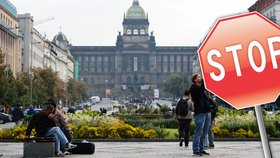 Na Václavském náměstí bude zákaz parkování už od 12.00.