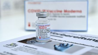 Moderna: Nová vakcína proti variantě omikron by mohla být k dispozici na začátku roku 2022 Moderna: Nová vakcína proti variantě omikron by mohla být k dispozici na začátku roku 2022