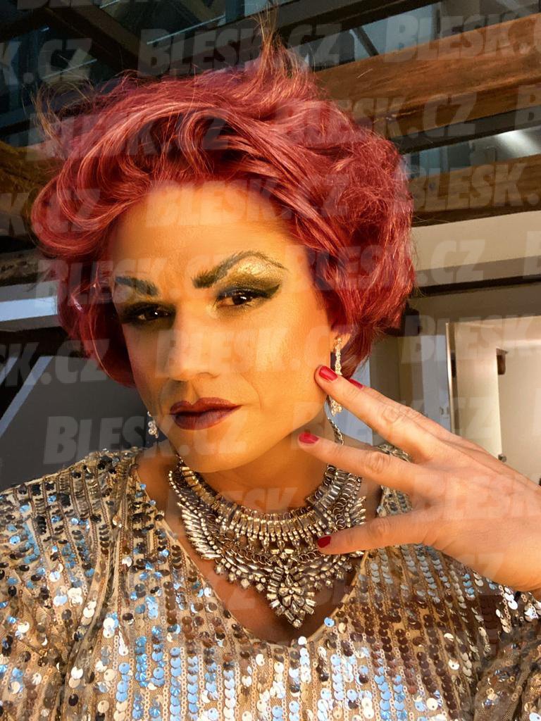 Každá drag queen má své umělecké jméno, Ondřej si říká Tiffany Richbitch.