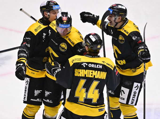 ONLINE: První start Subbana, Vítkovice srovnaly s Třincem. Plzeň - Litvínov 1:1 ONLINE: První start Subbana, Vítkovice srovnaly s Třincem. Plzeň - Litvínov 1:1