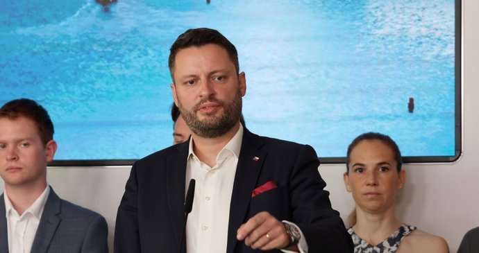 Ondřej Prokop (ANO) na tiskovce k jeho nepřiznaným bytům (19.6.2026)