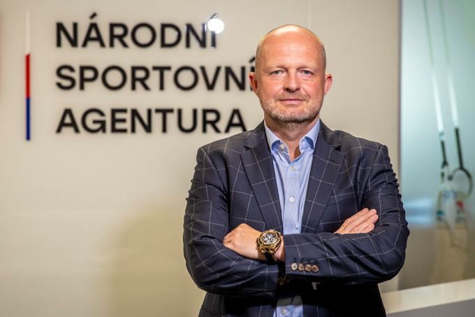 Nová vláda odvolala předsedu NSA Šebka. Udělal si z toho cestovní kancelář, řekl Babiš Nová vláda odvolala předsedu NSA Šebka. Udělal si z toho cestovní kancelář, řekl Babiš