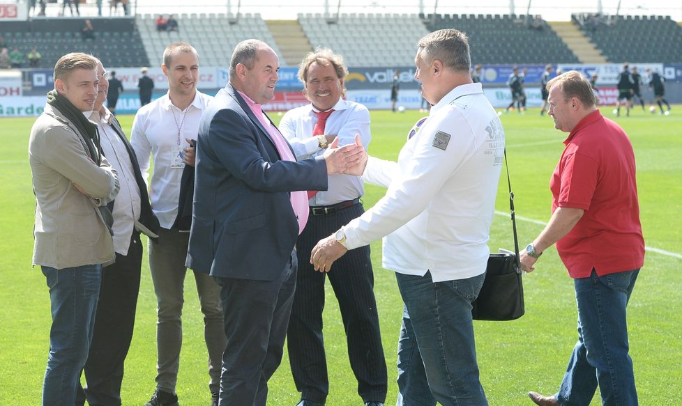 Vlastimil Spěvák byl viceprezidentem fotbalového klubu Marila Příbram.