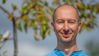 Vítězem 31. ročníku Literární ceny Knižního klubu je Ondřej Sysel s románem CHLAST Vítězem 31. ročníku Literární ceny Knižního klubu je Ondřej Sysel s románem CHLAST
