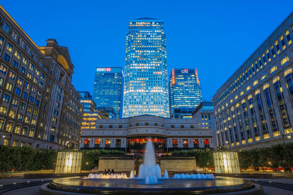 Finanční čtvrť Canary Wharf v Londýně