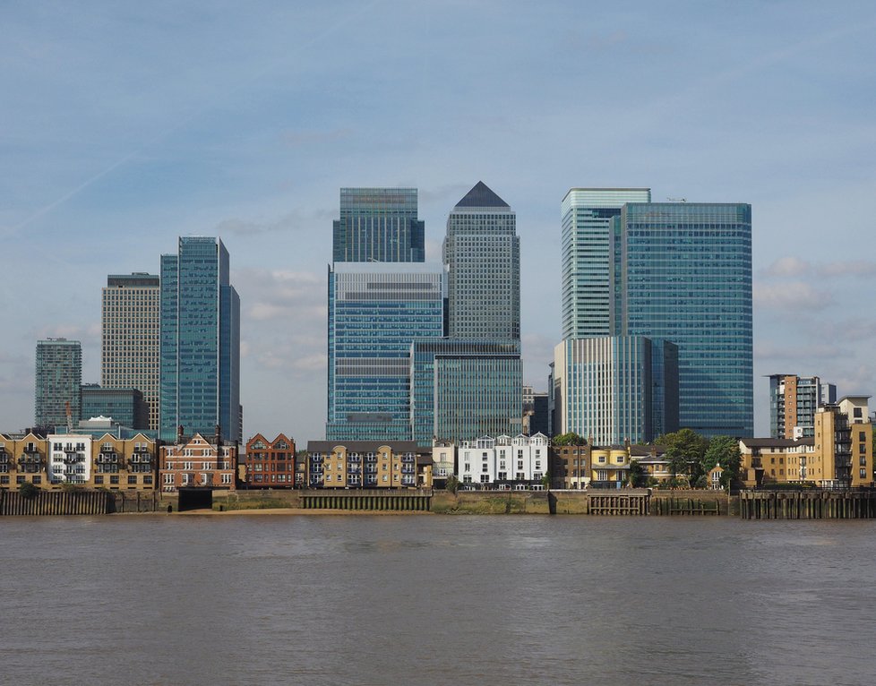 Finanční čtvrť Canary Wharf v Londýně