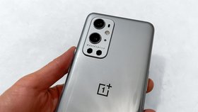 OnePlus 9 Pro se bezdrátově dobije za 43 minut. Co by za to jiné telefony daly?