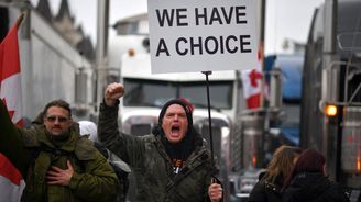 Kanadská provincie Ontario vyhlásila stav nouze kvůli protestům řidičů kamionů