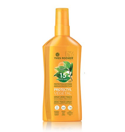 Yves Rocher Sprej na opalování nezanechávající stopy OF15, 349 Kč, koupíte v prodejnách Yves Rocher nebo na www.yves-rocher.cz