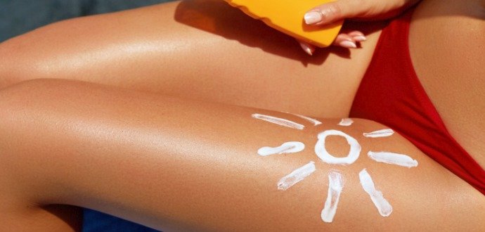 7 tipů, se kterými pokožku ubráníte před letními paprsky