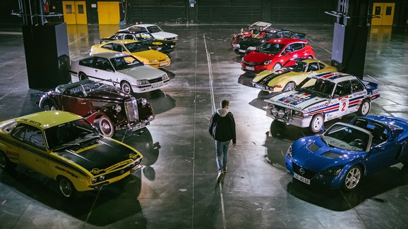 Opel slaví 120 let výroby aut. Připomeňte si jeho nejslavnější modely