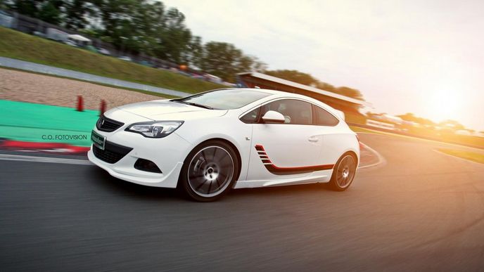 Opel Astra GTC Turbo