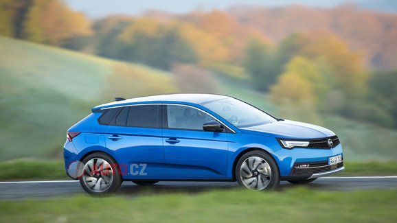 Opel Astra bude v&nbsp;nové generaci revoluční. Takto bude vypadat!