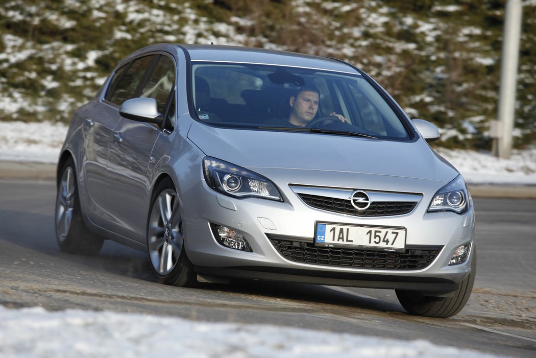 Opel Astra 2013