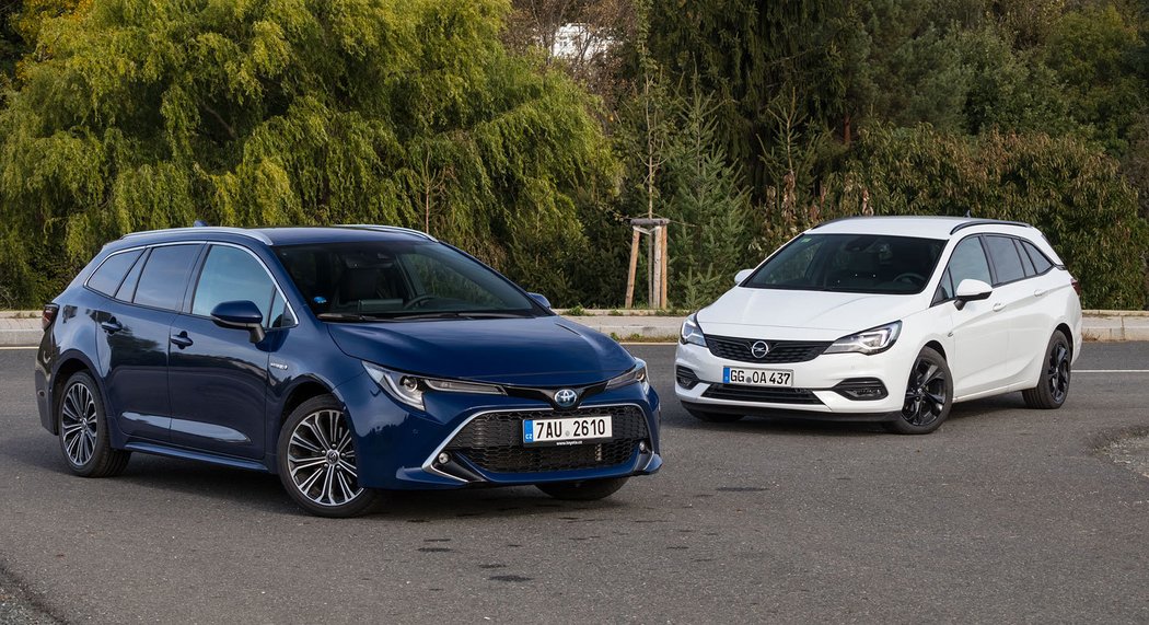 Opel Astra ST 1.5 CDTI vs. Toyota Corolla 2.0 Hybrid