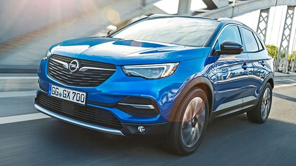 Opel Grandland X odhalil český ceník. Německá 3008 zatím nabízí jen dva motory