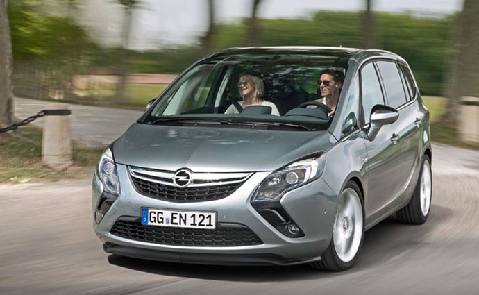 Opel Zafira Tourer je nyní levnější a s novým motorem 1.6 SIDI Turbo/149 kW