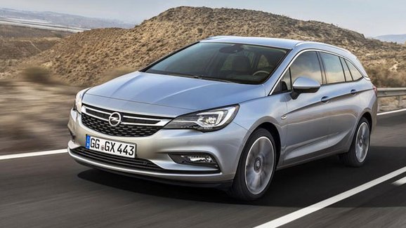 Opel Astra ST odhaluje ceník. Za kombi se připlácí 25.000 Kč