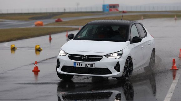 TEST Opel Corsa 1.2 Turbo 74 kW – Zlatá střední cesta