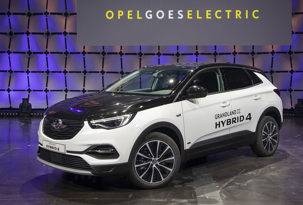 Opel Grandland X Hybrid4