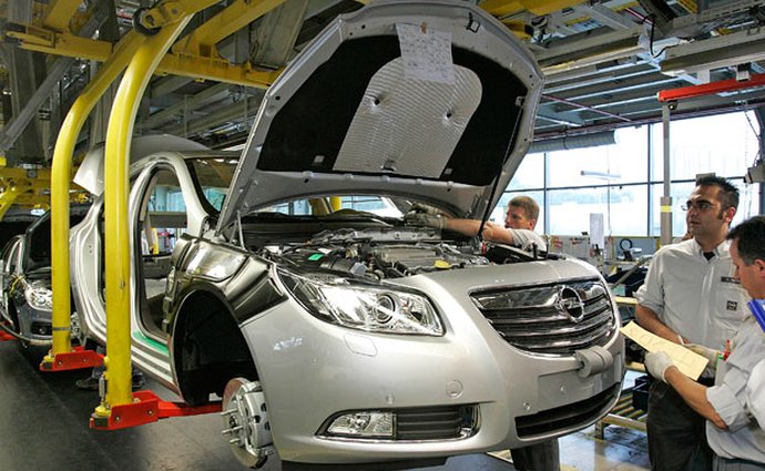 Opel jedná o zkrácení pracovní doby v Rüsselsheimu