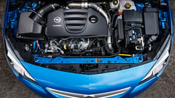 Opel Astra OPC odhaluje motor 2,0 Turbo (206 kW, 400 Nm)
