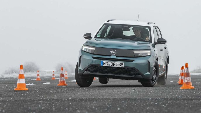 Opel Frontera 1.2 Hybrid Opel Frontera 1.2 Hybrid