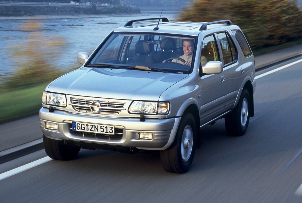 Opel Frontera Kombi (B) (2001–2003)