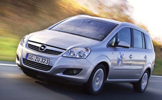 General Motors zahájil výrobu vozů Opel Astra a Zafira v Rusku