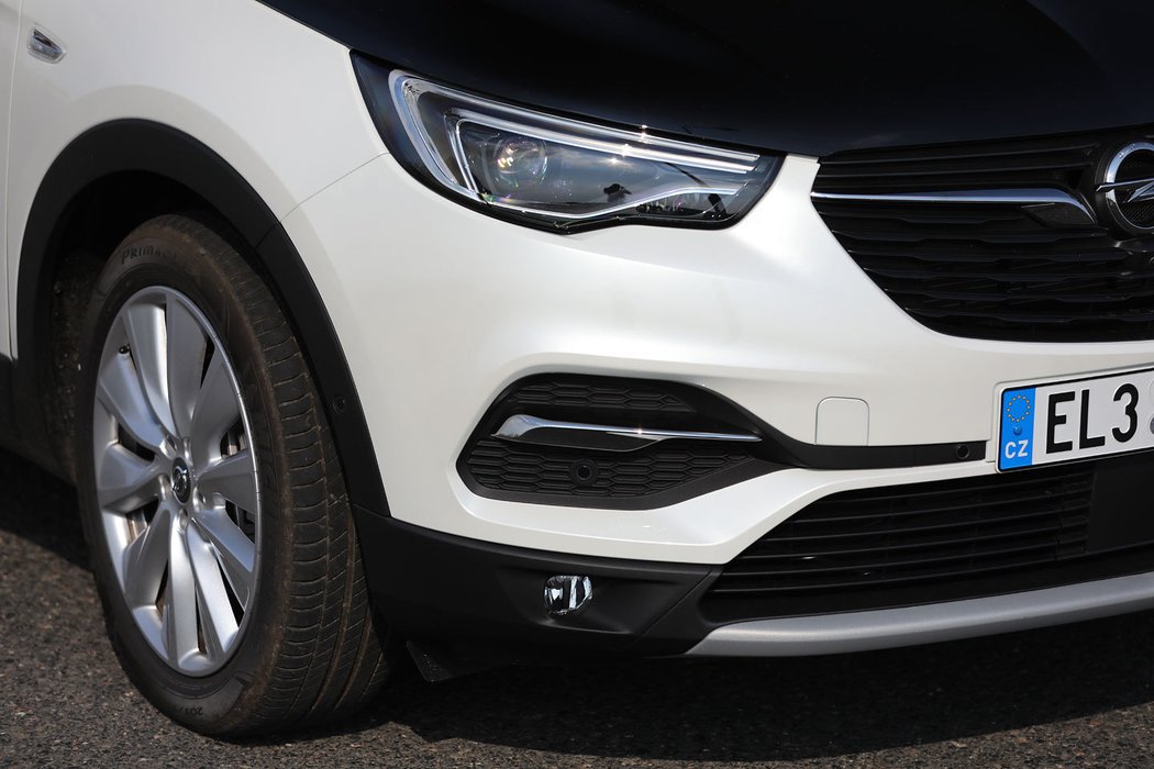 Opel Grandland X Hybrid4