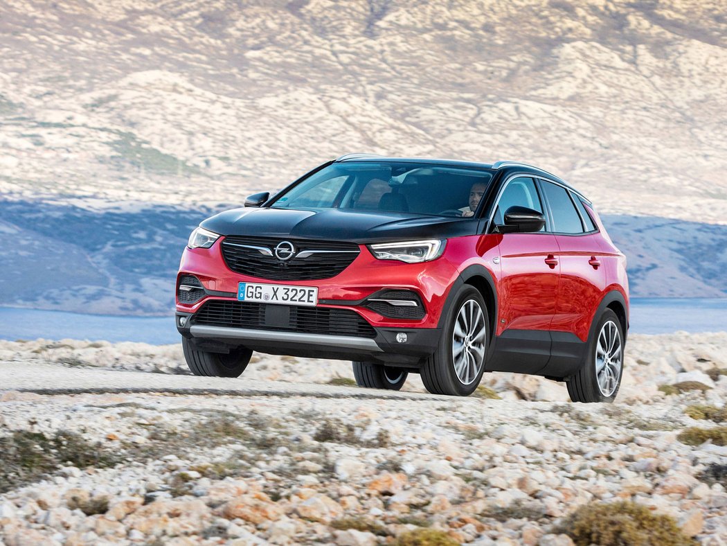 Opel Grandland X Hybrid4