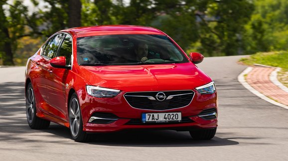 TEST Opel Insignia Turbo OPC Line – Kupujte! Možná nebudou