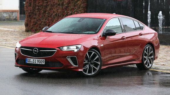 Opel se definitivně loučí s dřívější érou. Výroba současné Insignie skončí letos