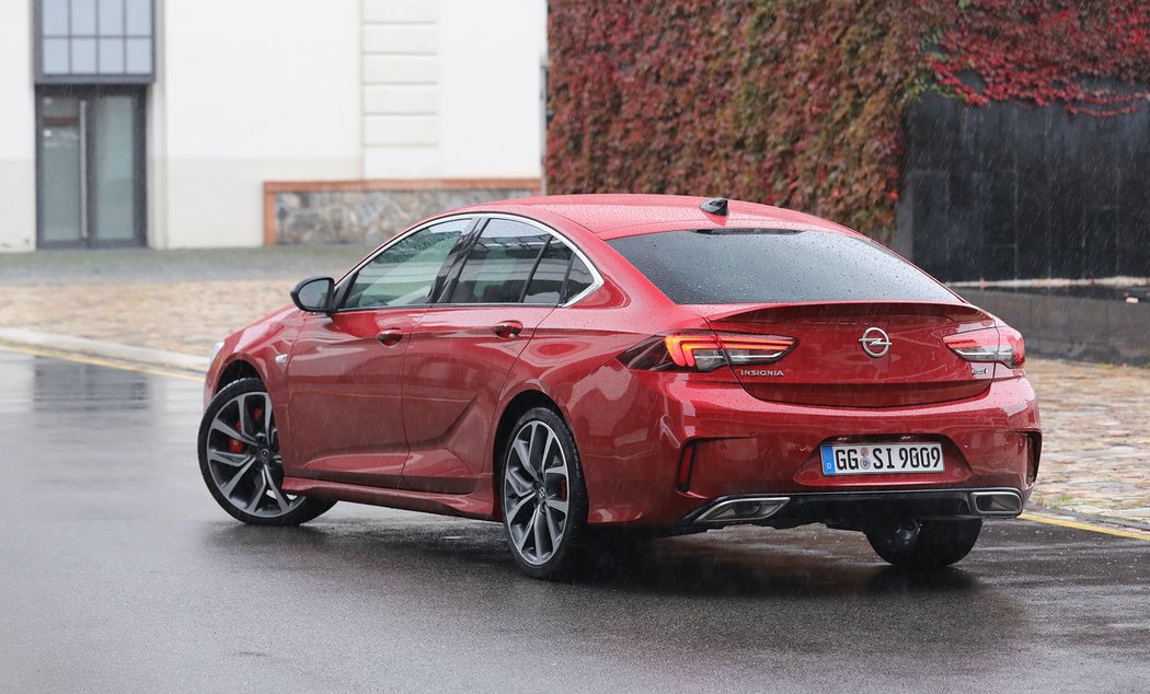 Opel Insignia GSi Grand Sport 2.0 Turbo