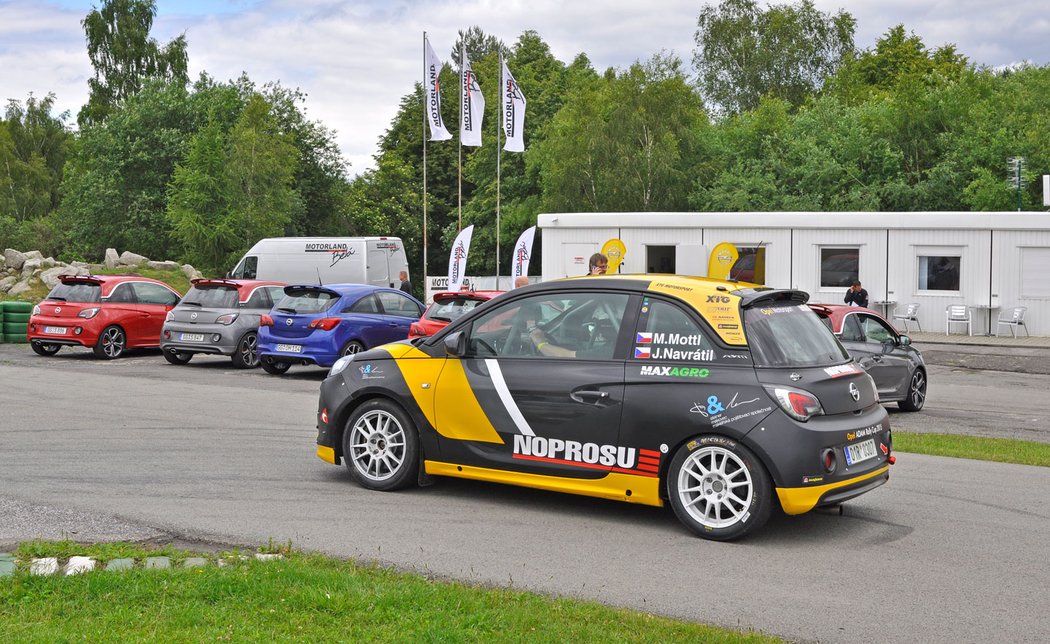 Opel Adam