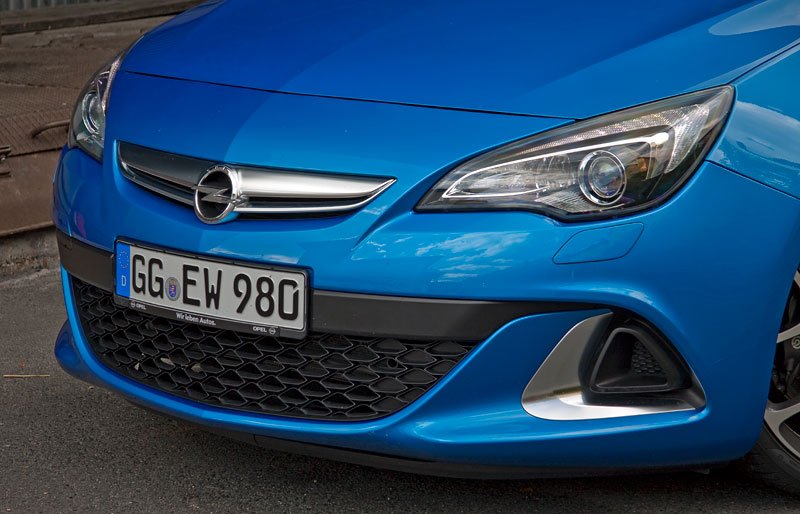 Opel Astra OPC 2013