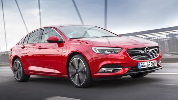 TEST Nový Opel Insignia GS je jedním z nejlepších aut v segmentu. Má vůbec nějaké mouchy?