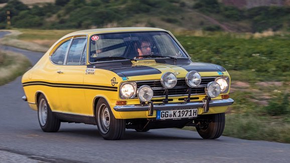 TEST Za volantem Opelu Kadett B Coupé Rallye: První kompakt s pořádným motorem