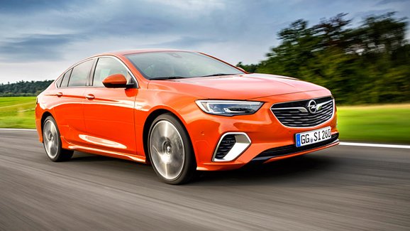 TEST Vyzkoušeli jsme Opel Insignia GSi. Dieselová verze funguje lépe