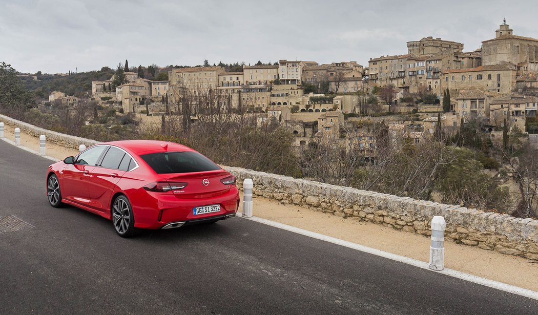 Opel Insignia GSi