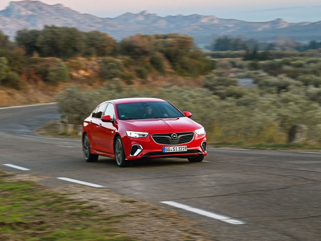 Opel Insignia GSi