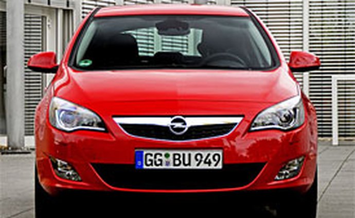 Opel se dohodl se zaměstnanci na restrukturalizaci a snížení mezd