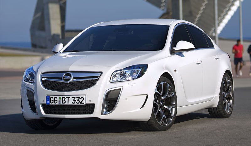 opel ceniky ceskytrh novemodely strednitrida sportovni